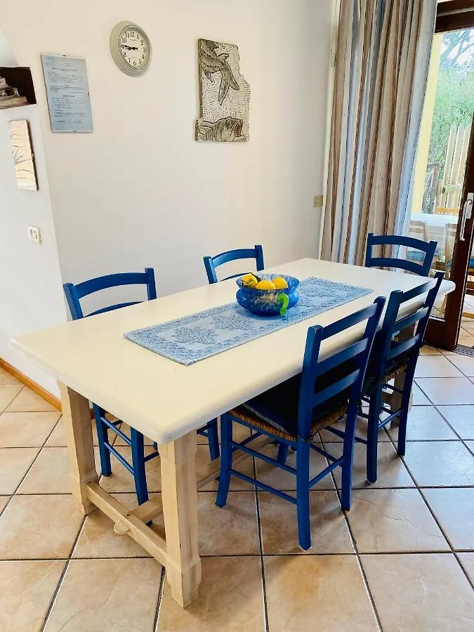 The Sailor'S House Apartment San Pantaleo 0*,