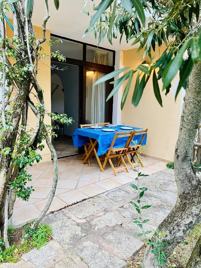 The Sailor'S House Apartment San Pantaleo Italy