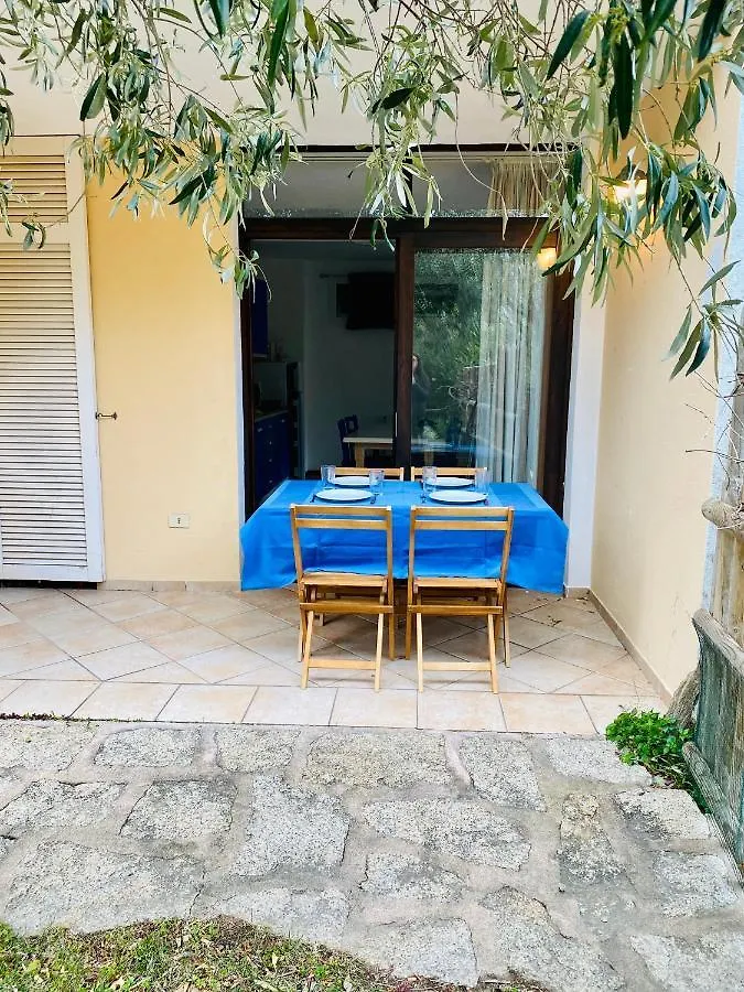 The Sailor'S House Apartment San Pantaleo 0*,  Italy